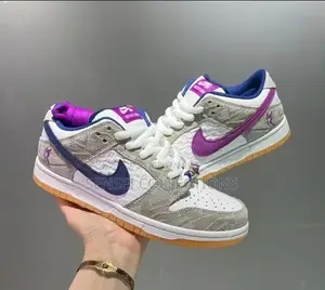 Nike SB Dunk Tarin Sneakers