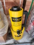 30 Ton Hydraulic Jack (100mm Stroke) - 1