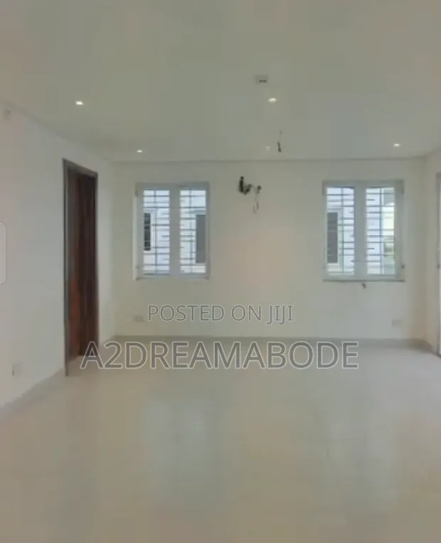 5-Bedroom Duplex don haya a Lekki, Chevron - 1