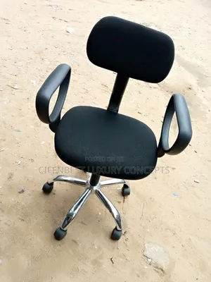 Stylish Swivel Office Chair with Headrest