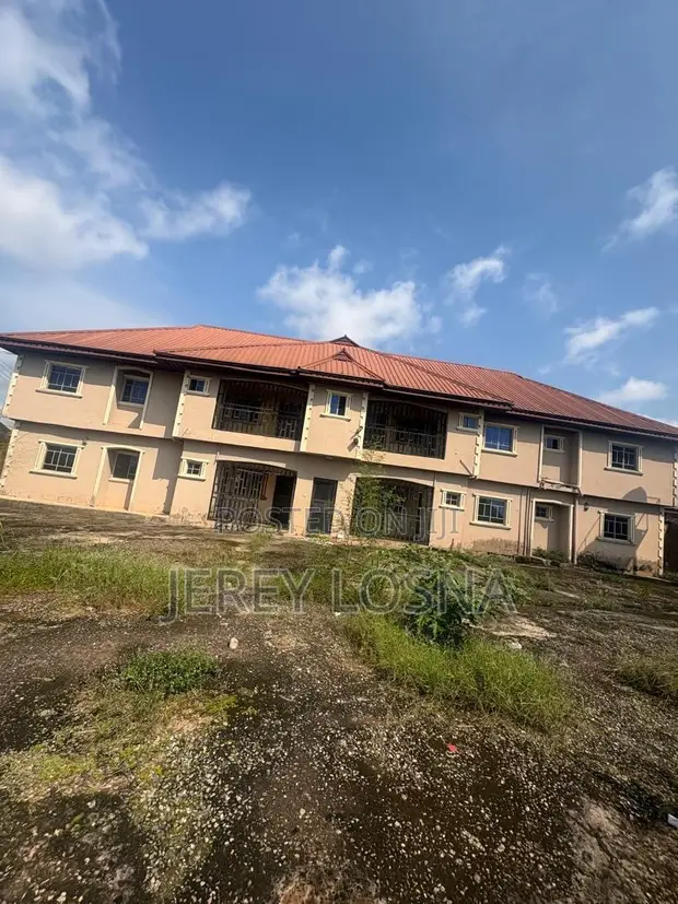 14-Bedroom Block of Flats for Sale in Benin City - 1