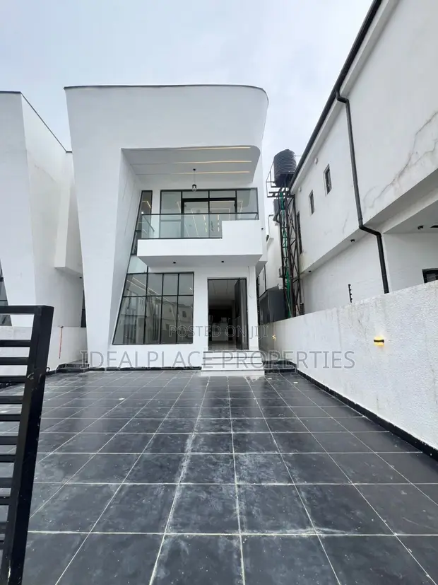 5 Bedroom Duplex with Pool & BQ in Ajah - 1