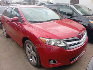 2014 Toyota Venza Red