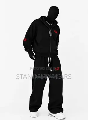 Stylish Men's 2-Piece Black Tracksuit