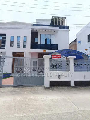 5-Bedroom Fully Detached Duplex with Apartments in Olokonla