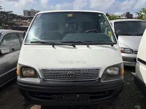 Toyota HiAce 2003 Panel Bus