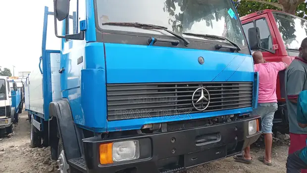 Mercedes-Benz 608 Faka Truck - 1