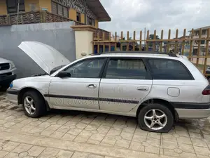 Toyota Avensis 2.0 D Verso 2002 Silver