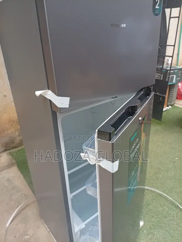 Hisense 205L Double Door Refrigerator - 1