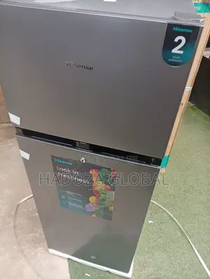 Hisense 205L Double Door Fridge Freezer