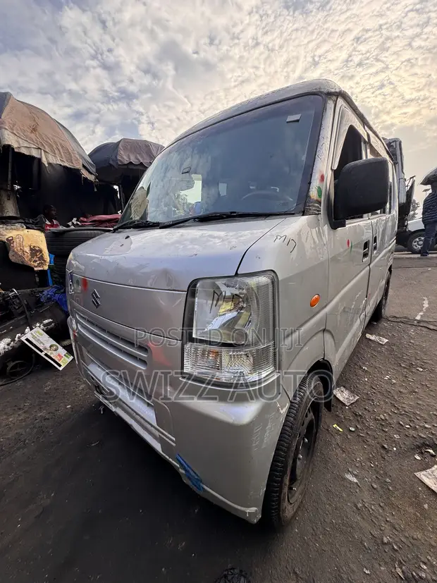 Suzuki Every 2012 Silver - 1
