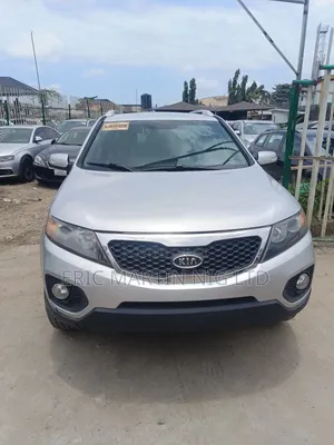 Kia Sorento 2012 Silver