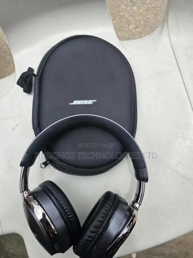 Bose SoundLink Around-Ear Wireless Headphones II - 1