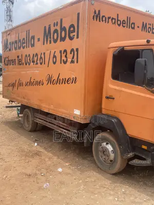 House Relocation & Moving Truck Services