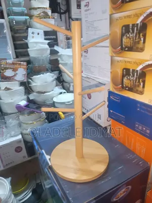 Accurate Cup Hanger