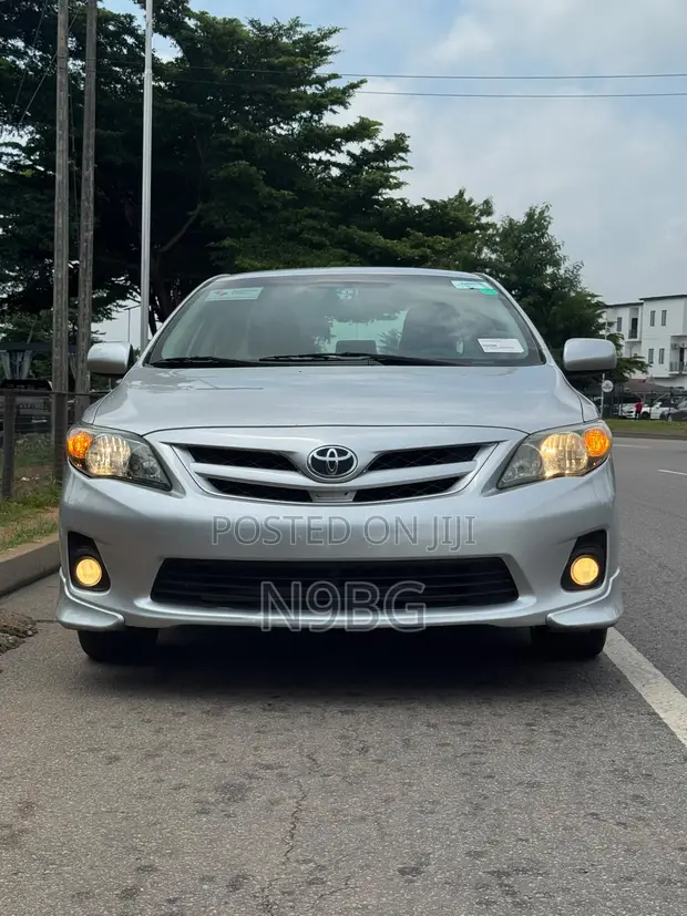 Toyota Corolla S Sedan 2013 - 1