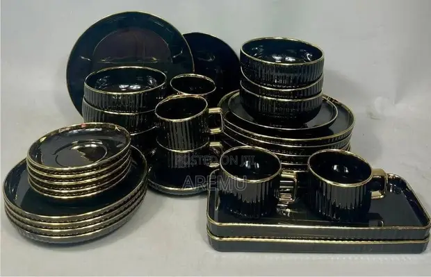 32pcs Luxury Gold-Rimmed Dinner Set - 1
