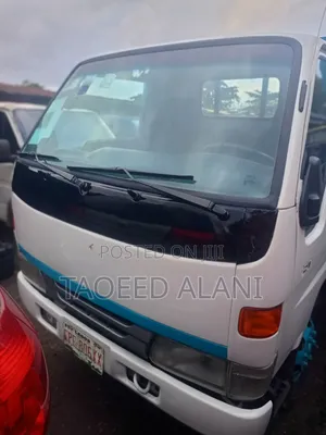 Toyota Dyna 150 Truck (2002) - 3RZ Injini
