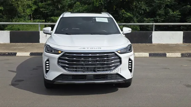 Jetour X70 Plus 2024 White - 1