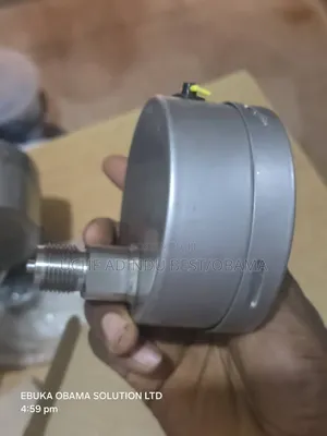 100mm Back Connection Pressure Gauge - 0-9 Bar