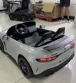 Mercedes-AMG GT63 Yara Masu Zama A Cikin Motar Lantarki - 1