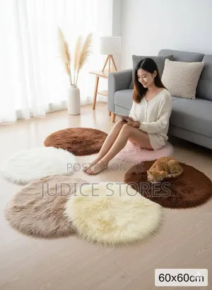 60x60 High Quality Round Rugs (Set of 4)
