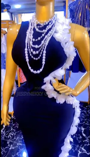 Luxurious Ladies Bandage Dress with Side Slit