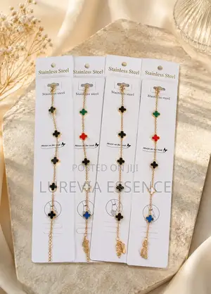 Lurevia Essence Clover Charm Bracelets