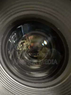 Rokinon 16mm f/2.0 da aka yi amfani da shi a UK don Canon