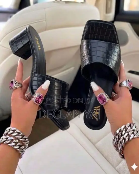 Takalmi da Slippers na Zara ga Mata - 1