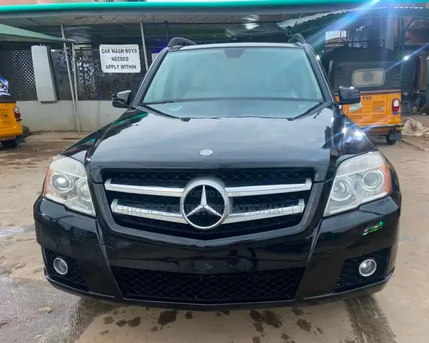 Mercedes-Benz GLK 350 4MATIC 2010 Black - 1