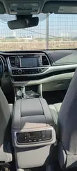 Toyota Highlander 2018 Beige - 5