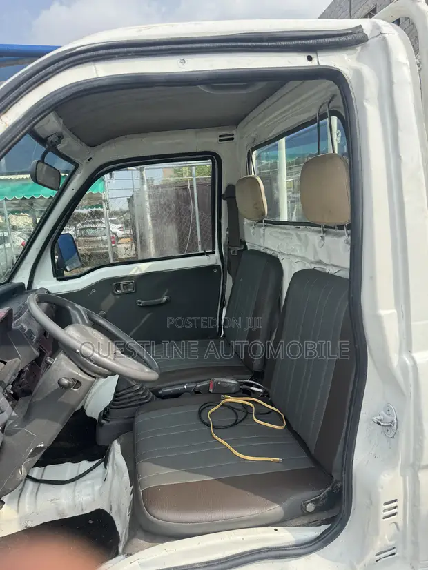 Daihatsu Hijet Mini Truck 2005 - 1