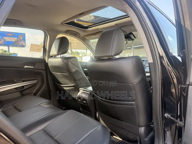 Honda Crosstour 2015 3.5 FWD SUV - 1