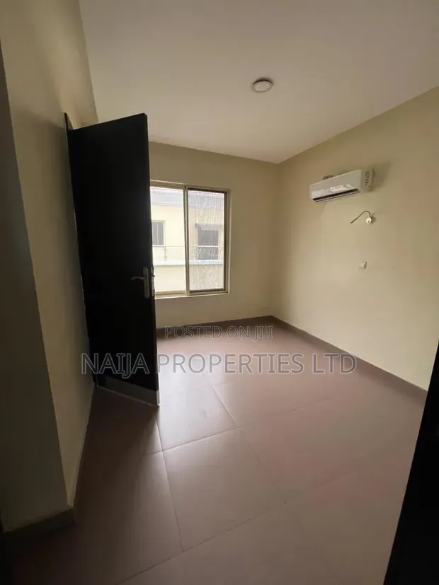 3-Bedroom Penthouse for Rent in Oniru Estate, Victoria Island - 1