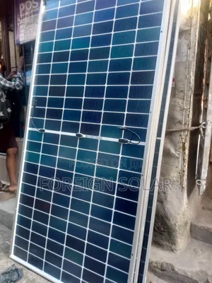 585W Kinglex Solar Panel