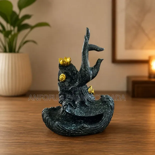 Stylish Decorative Ornament for Office Table / TV Cabinet - 1