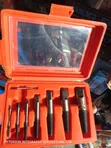 Brand New 8-Piece Screw Extractor Set - 1