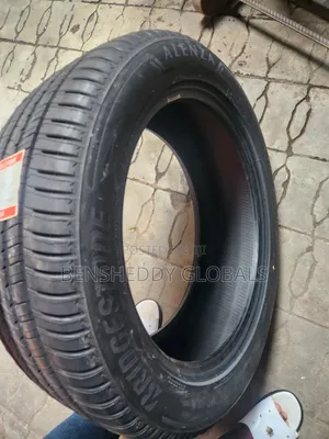 Bridgestone 245/50R20 Tires (Japan)