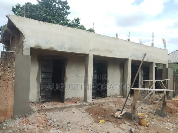 Shops for Rent in Umuchigbo, Enugu - 1