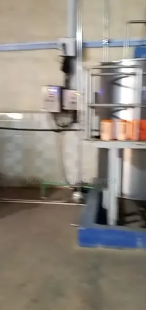 Wurin Sayar Ruwan Gilashi da Juice a Onibunkun Ota