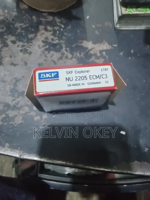 Brand New Cylindrical Roller Bearing NU 2205 - 1