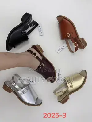 Daban-daban Takalma masu Laushi, Sandals da Heels