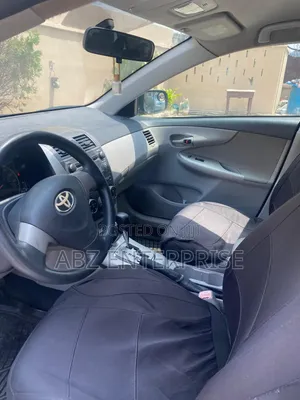 2012 Toyota Corolla LE Sedan