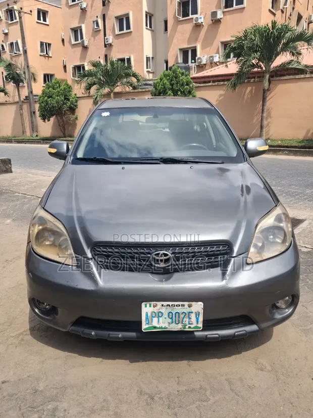 Toyota Matrix 2007 Gray - 1