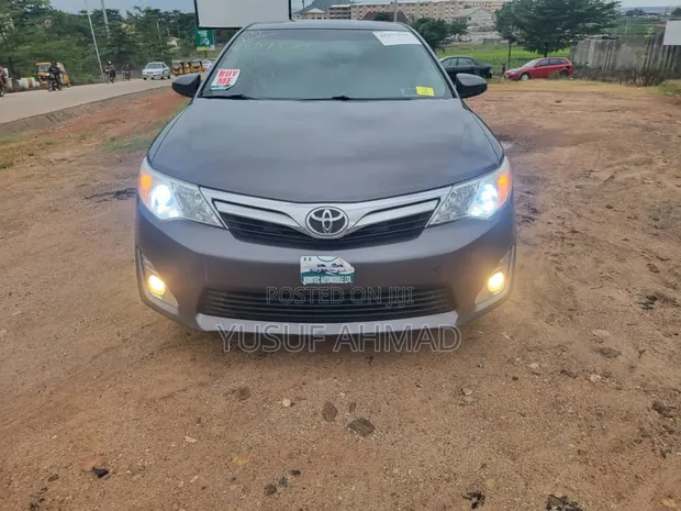 Toyota Camry XLE 2014 Grey - 1