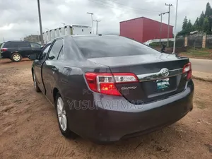 Toyota Camry XLE 2014 Gray