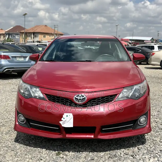 2013 Toyota Camry SE Sedan - Direct Belgium - 1