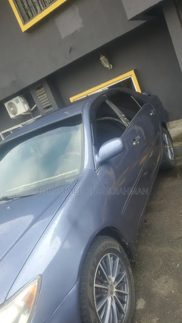 2003 Toyota Camry LE 2.4L Sedan - Shuɗi - 1