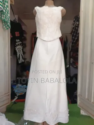 Elegant Gold-Beaded Lace Wedding Gown for Rent
